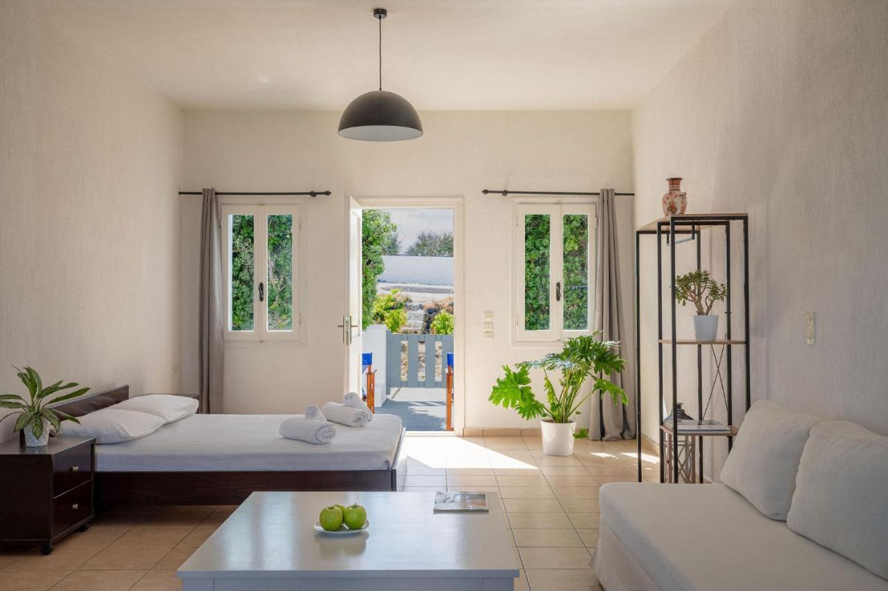 White Utopia Apartments And Maisonettes Imerovigli  Exterior photo